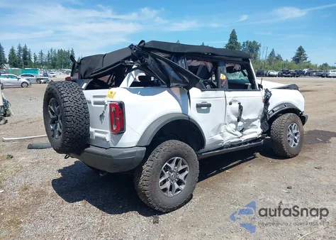 2023 Ford Bronco Badlands z USA, uszkodzony, nr VIN 1FMEE5DP2PLB89119